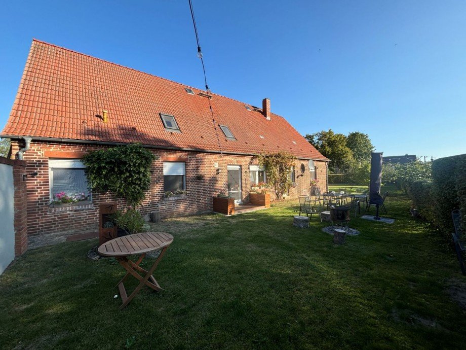 Westseite Bauernhaus S�dm�ritz OT Vipperow