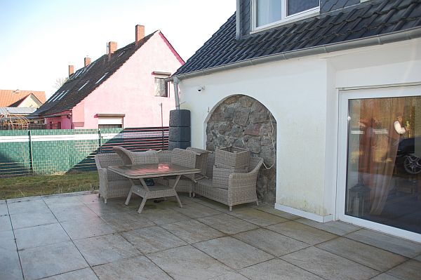 Terrassenplatz Doppelhaush�lfte B�tow