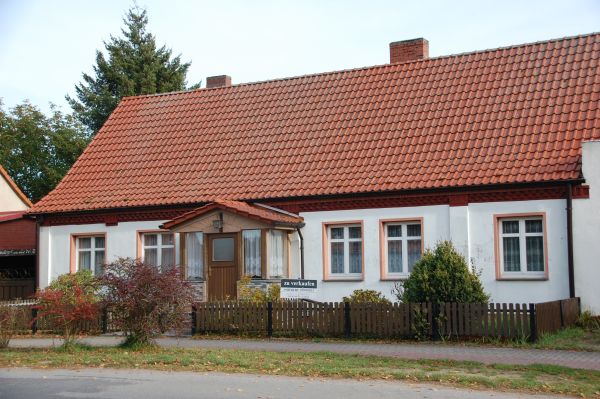 Hausansicht Stra�enseite S�dm�ritz Einfamilienhaus VERKAUFT - Das Haus des Tischlers
