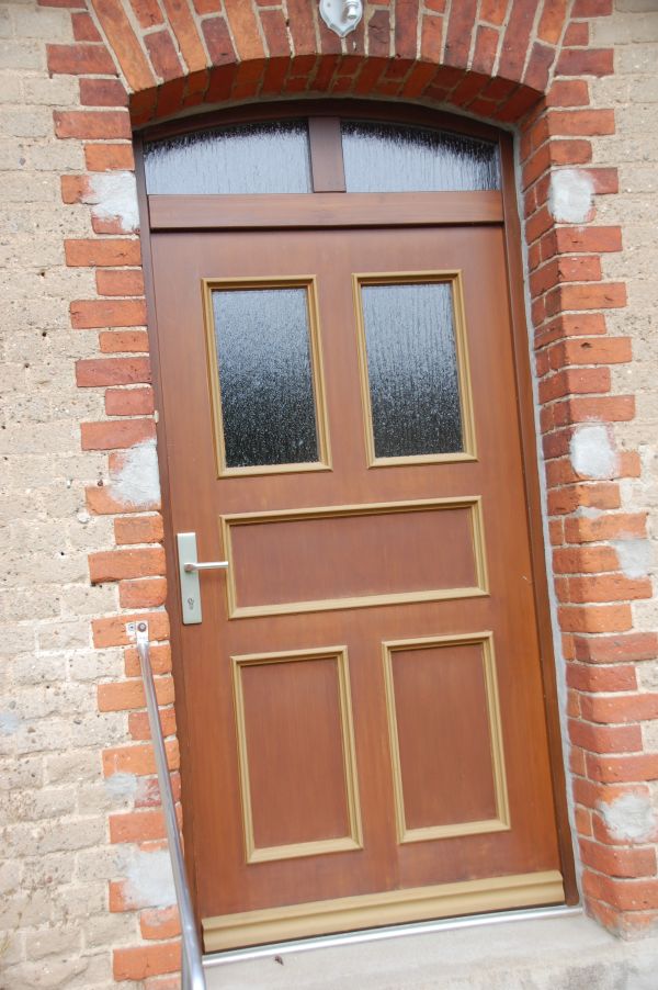 Haust�r Mehrfamilienhaus Fincken