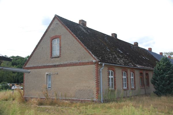 Giebelansicht Mehrfamilienhaus Fincken