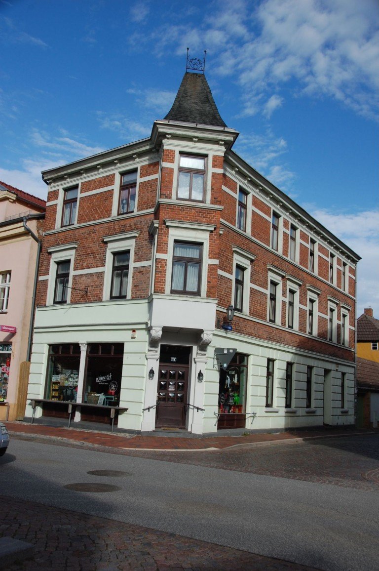 Ansicht R�bel B�ro / Praxis Ladenlokal in R�bels bester Lage