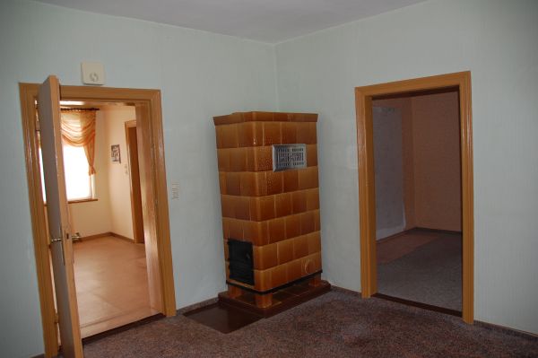 Wohnraum Mehrfamilienhaus Fincken